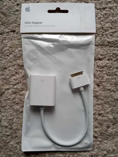 Apple VGA Adapter for iPad, iPhone, iPod Touch Model A1368 New!, View more