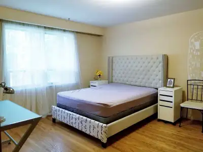 House Room Rental *Finch & Bayview, Bayview Village *Comfortable Ensuite Master bedroom(Queen size b...