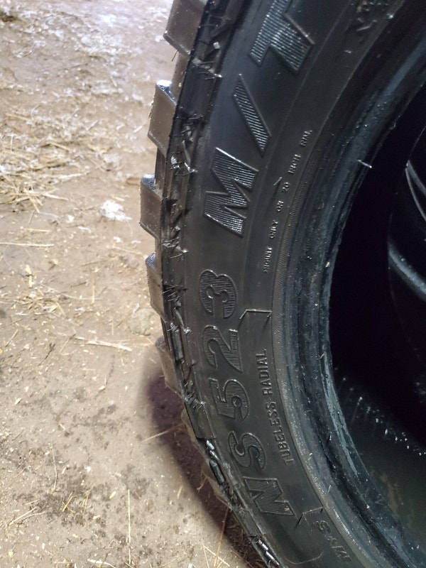 Nereus 33x12.5x20 tires Tires & Rims Moncton Kijiji