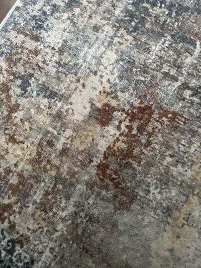 1 Room available in walkout Basement for female only bcz in other room international female students...