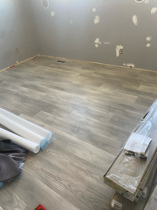 Flooring installer  in Flooring in Saskatoon - Image 3