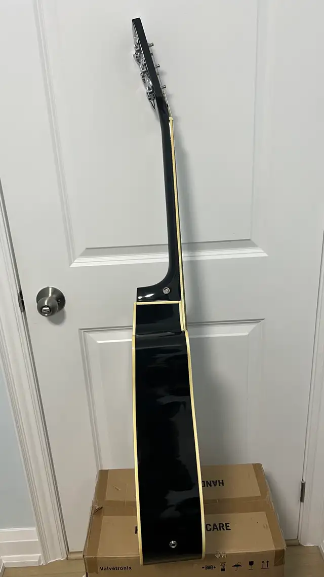 Reduced:Left handed Harley Benton acoustic/electric CLD-60SCE BK in Guitars in City of Toronto - Image 4