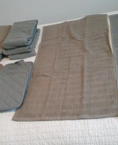Pending pickuFREE- 4 Taupe and 4 Gray hand towels & pot holders., View more