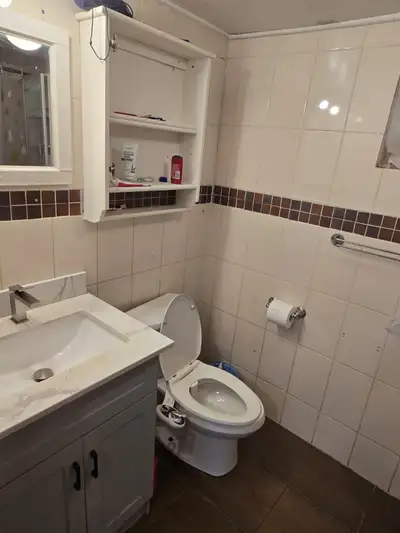 3 bedroom 1 washroom large apartment everything separate, utilities included 2800