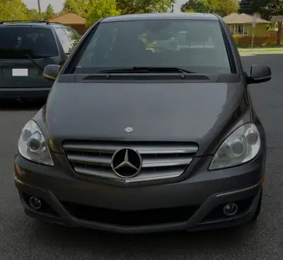 2010 MERCEDES B200, No accident, 4cylinder fuel saving car. Engine, Transmission, Heat and Air condi...