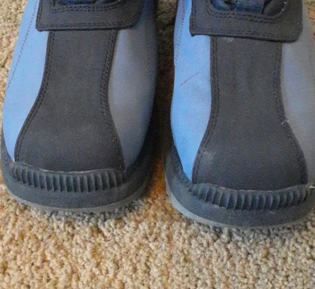 Blue nylon Cougar winter boots w ski slope flair Size 9 women in Women's - Shoes in Markham / York Region - Image 4