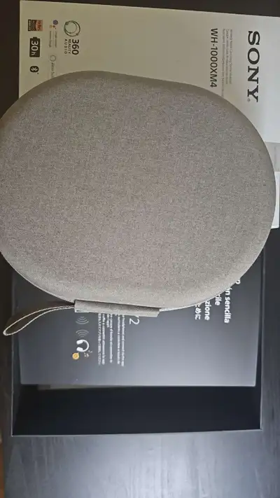 Sony WH1000-XM4 Headphone, lightly used. With original packaging, View more