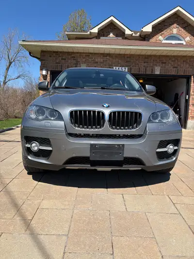 15900 with Ontario safety or best offer . Very clean suv inside out private sale. Only 107000 km Sol...