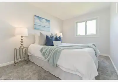 Spacious Private Room for Rent