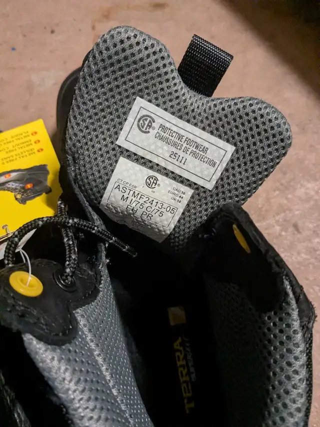 Terra composite safety boots in Men's Shoes in Mississauga / Peel Region - Image 4
