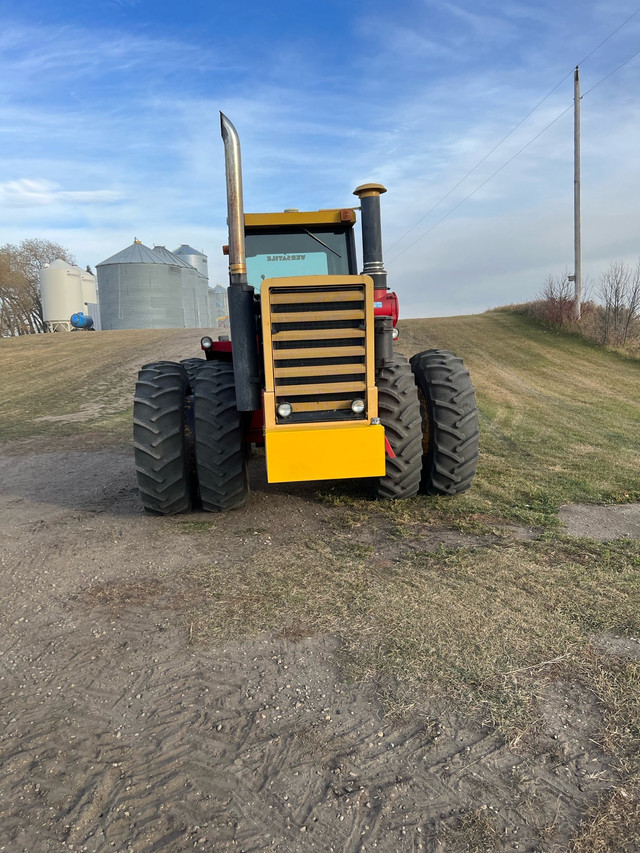 Versatile 855  in Farming Equipment in Edmonton - Image 3