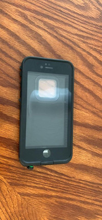 iPhone 8 Lifeproof case (phone case)