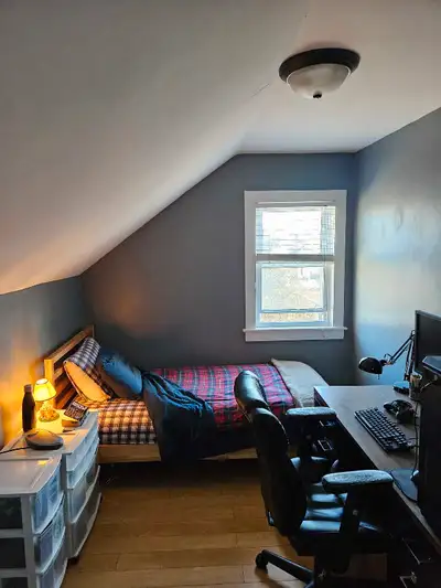 3 Bedrooms for Rent