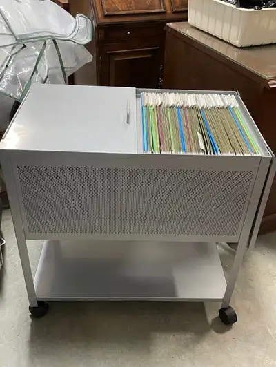 Classeur en métal, View more