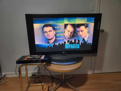 Get ready to bring some classic entertainment into your home with this used LG 42PC3D 42-inch plasma...