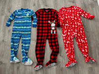 Three pairs of new Carters PJs (Size 5T)