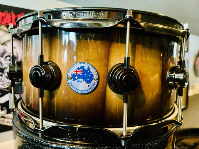 DW 14x6.5 Collector's Series Limited Edition Pure Tasmanian dans Percussions  à St-Georges-de-Beauce - Image 3