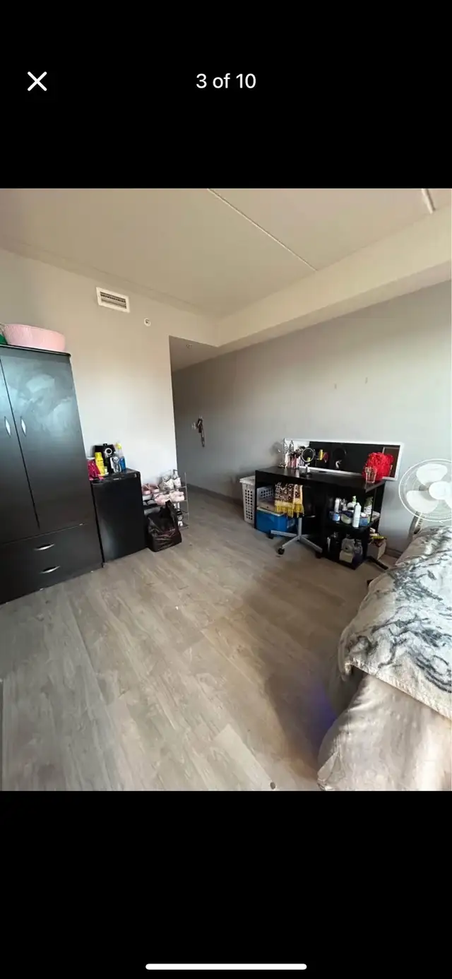 Sublet Available – Private Room with Ensuite Bathroom in Short Term Rentals in Kitchener / Waterloo - Image 4