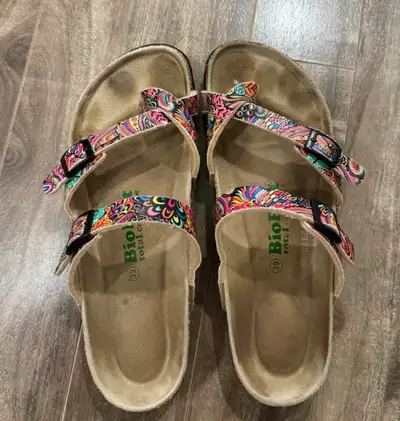 Women's Size 39 Sandals, View more