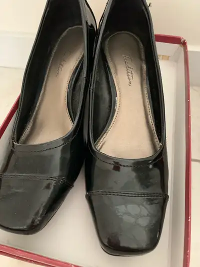 Women’s shoes, View more