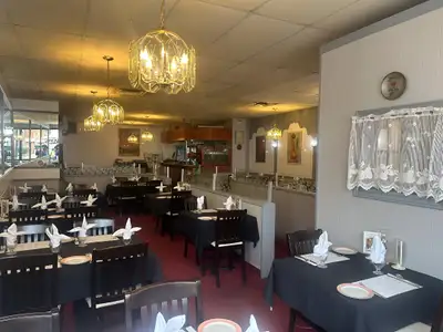 Restaurant For Sale in St. Catharines, Niagara Falls, Ontario Text/Call 416.274.3108 Location & Area...