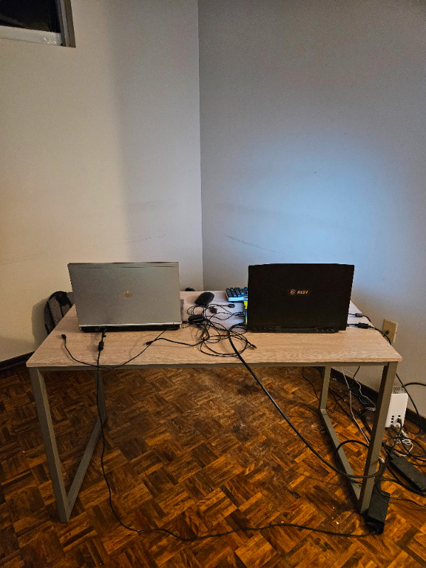 Computer Table with Executive Chair in Desks in Mississauga / Peel Region