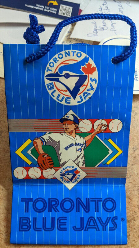 Toronto Blue Jays Gift Set in Arts & Collectibles in Markham / York Region - Image 3