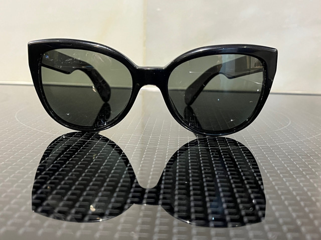 Oliver Peoples Abrie Plastic Polarized Cat-Eye Sunglasses, Black dans Santé et besoins spéciaux  à Ville de Montréal