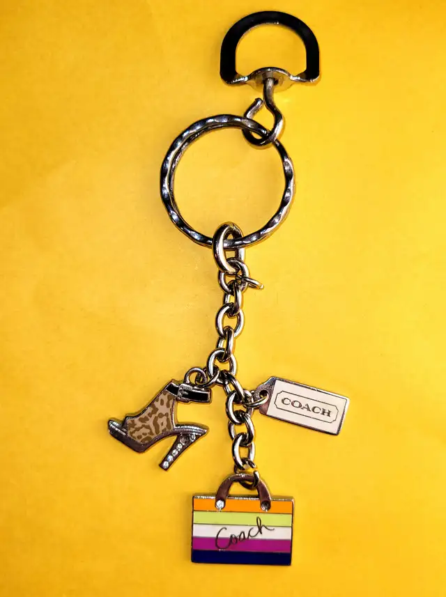 ⭐ Coach Vintage Charms ⭐ in Women's - Other in City of Toronto - Image 4