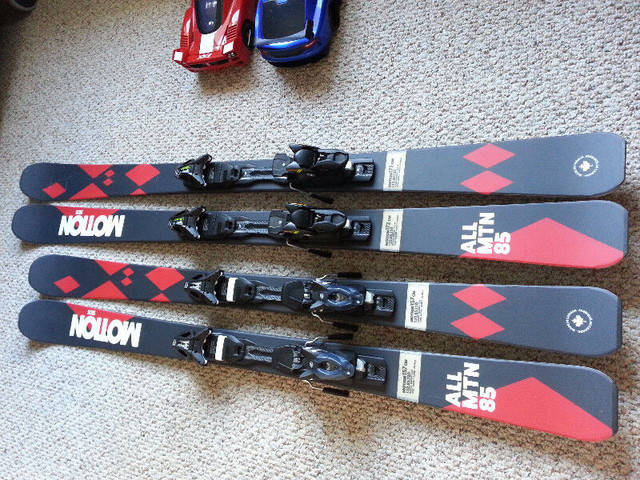 NEW  Motion skis 172cm with bindings (Missing 1 Screw) for sale. in Ski in Calgary