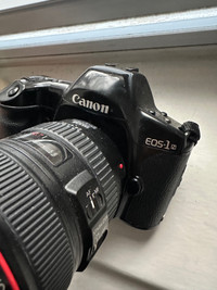 Canon EOS-1N with Canon 24-105 F4 L IS USM lens