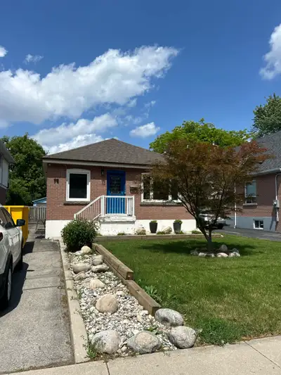 Brand New 1 Bedroom Basement Apartment – All Inclusive!