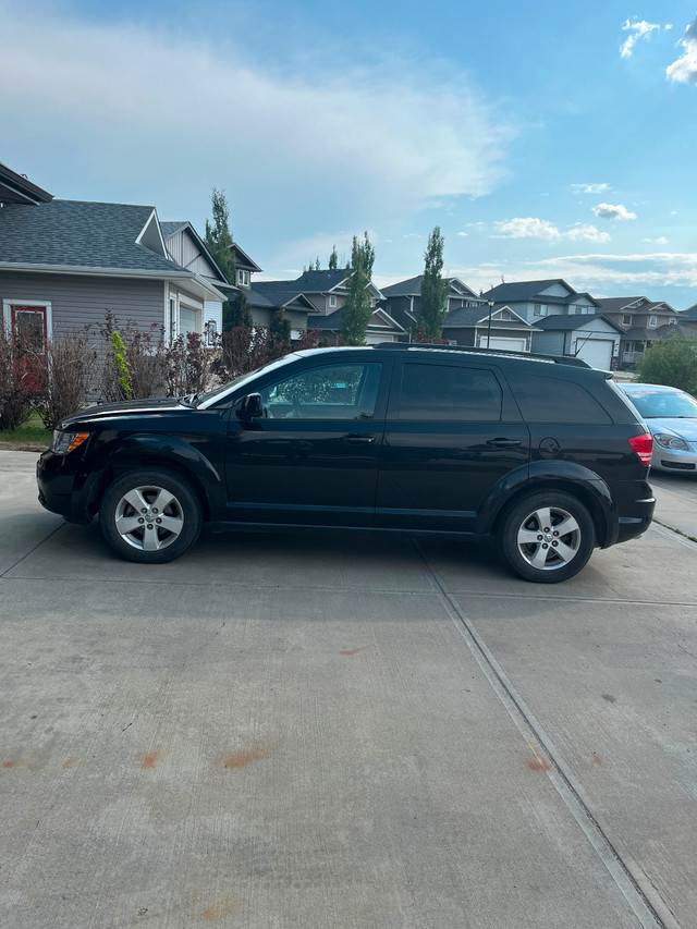 2010 Dodge Journey for Sale! in Cars & Trucks in Red Deer - Image 2