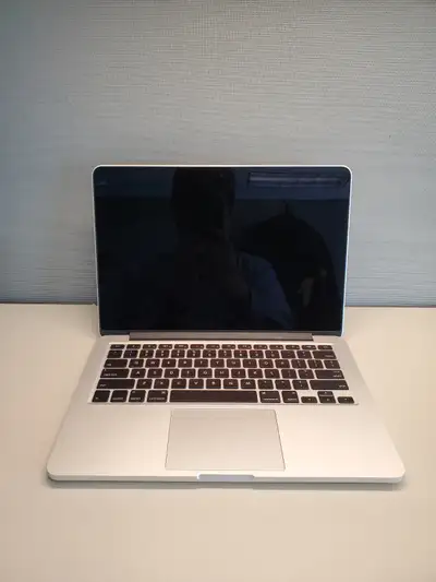 MacBookPro 13-inch 2014 Retina on macOS13 Ventura 8G/128G SSD, View more