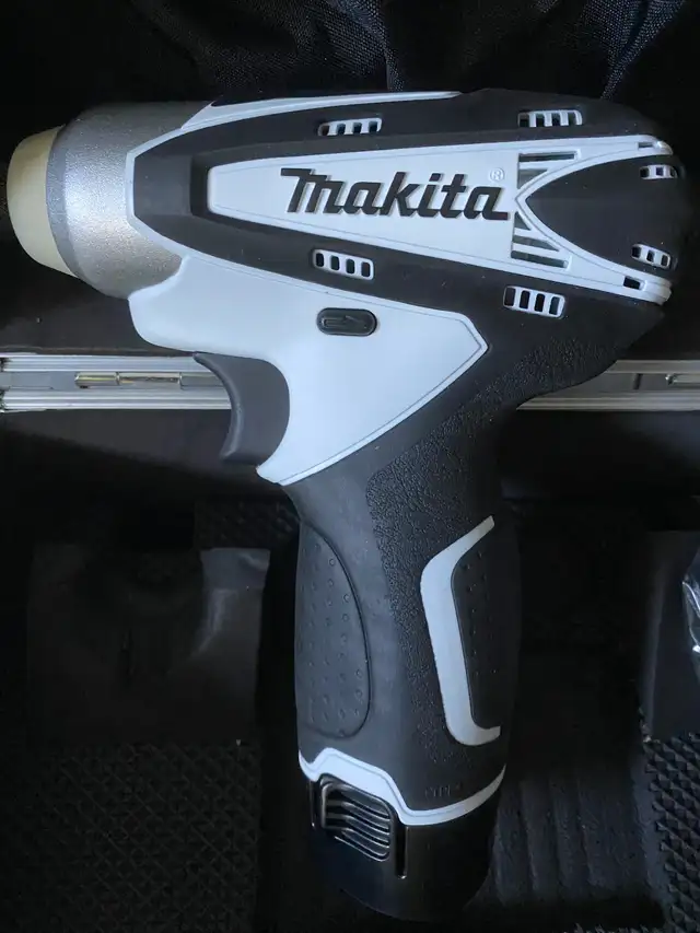 Makita cordless Driver & Impact Driver in Power Tools in Edmonton - Image 3