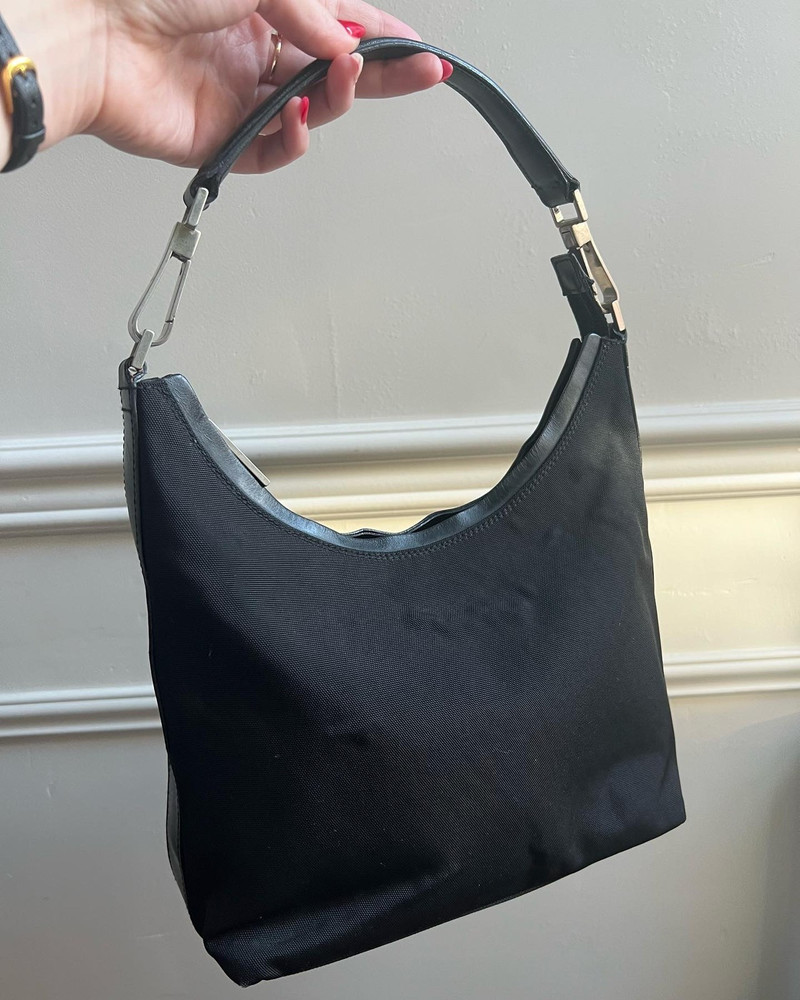 Authentic Gucci Nylon Shoulder Bag, Vintage late 90s early 00s Women's Bags & Wallets