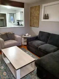 DAILY AND WEEKLY RENTAL IN NIAGARA FALLS. 2-BEDROOM HOUSE