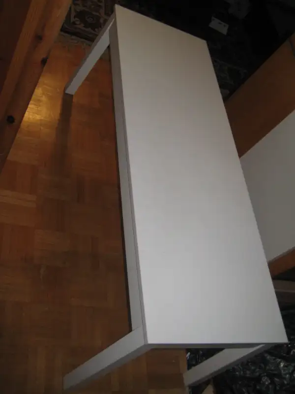 FS: a good size stylish office desk, other small items in Desks in Ottawa - Image 4