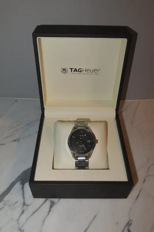 Montre/Watch Tag Heuer Carrera Calibre 5 comme neuve in Jewellery & Watches in City of Montréal - Image 3