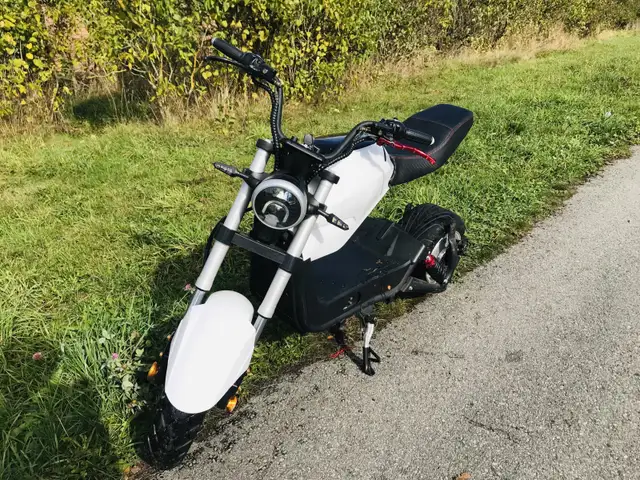 electric  e motorcycle in Other in Delta/Surrey/Langley - Image 3