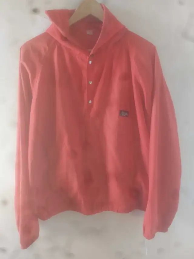 MEC Vintage - Medium in Men's in City of Toronto - Image 2