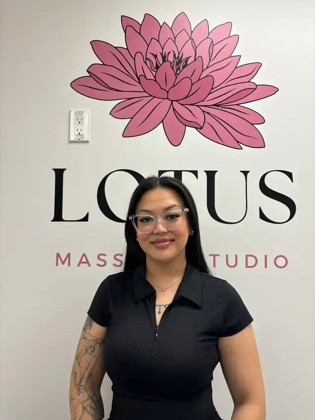 Lotus Massage Studio | RMT & Non-RMT | 416-906-4591  in Massage Services in City of Toronto - Image 4