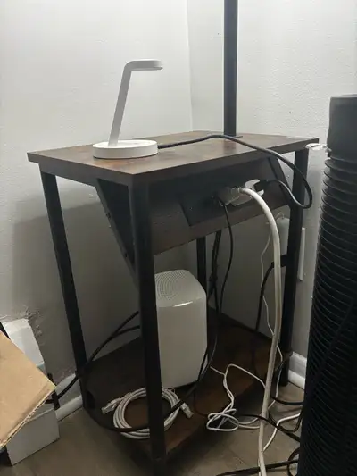 Modern Table / Desk Lamp – USB & Type-C Ports – $30 CAD, View more