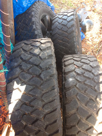 Dodge Ram rims and tires 35-12.5-20