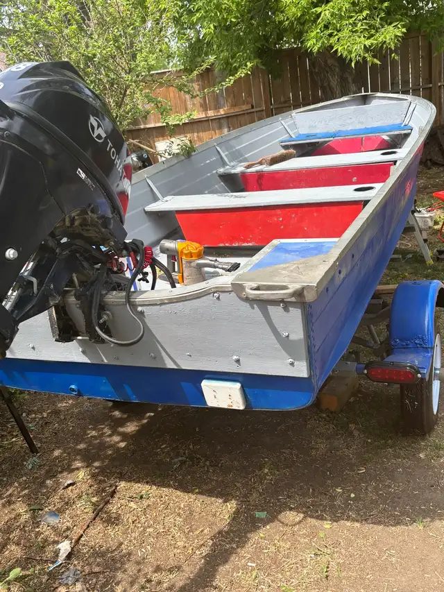 12 foot aluminum boat in Powerboats & Motorboats in Saskatoon - Image 3