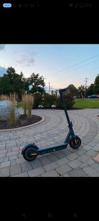 Selling Segway Ninebot max G30 in great condition 