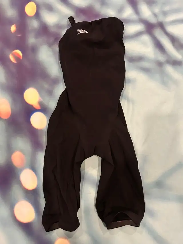 Speedo Fastskin Women’s Swimsuit - Size 22 in Water Sports in Ottawa - Image 2