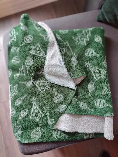 Blanket throw cozy, View more