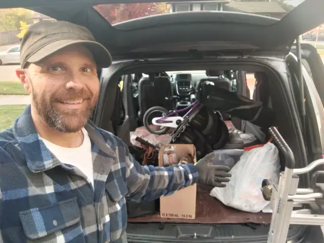 Need junk, clutter, or old furniture gone? Mike can move it! 