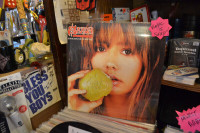 Vintage & Vinyl: RECORDS to smile about & a FUN place to shop!!!